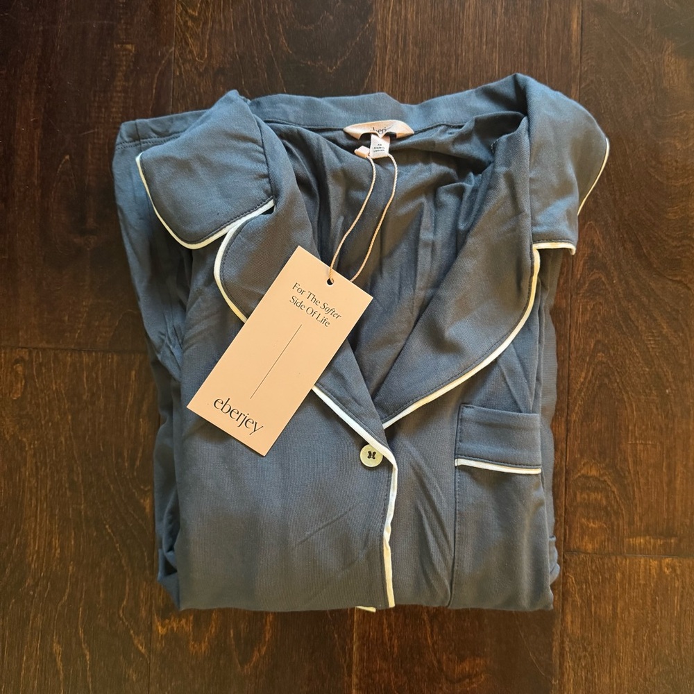 NEW WITH TAGS Eberjey Charcoal Pajama Set with White Trim